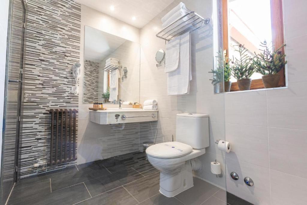 Hotel Restaurante El Montico Tordesillas Zewnętrze zdjęcie