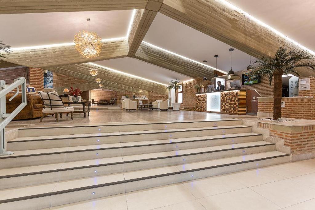Hotel Restaurante El Montico Tordesillas Zewnętrze zdjęcie