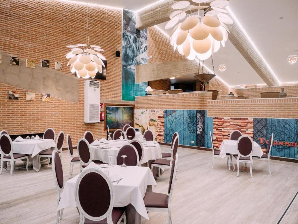 Hotel Restaurante El Montico Tordesillas Zewnętrze zdjęcie