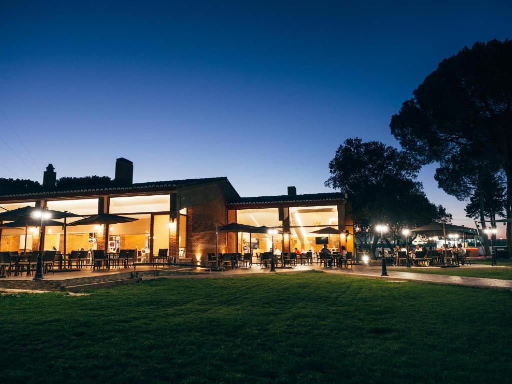 Hotel Restaurante El Montico Tordesillas Zewnętrze zdjęcie